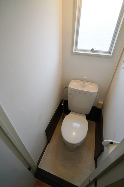 トイレ　同じ建物の別の部屋