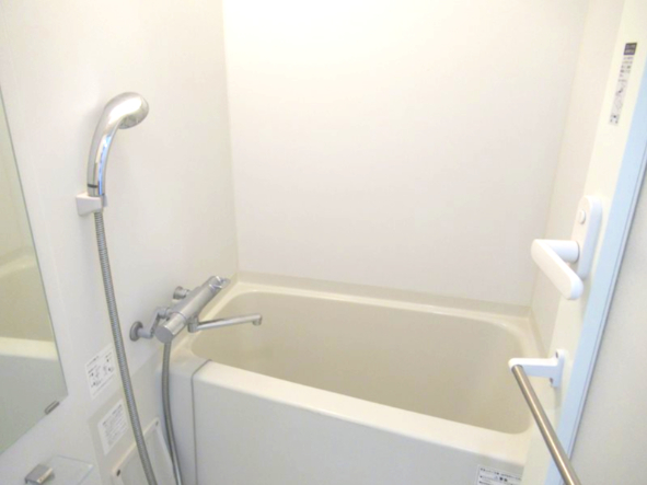 バス・シャワールーム　風呂