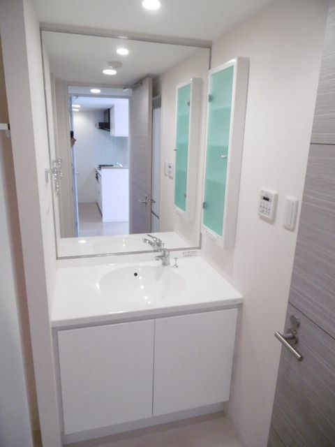 洗面設備　お部屋探しは株式会社　タウンハウジング　までお気軽にお問合…