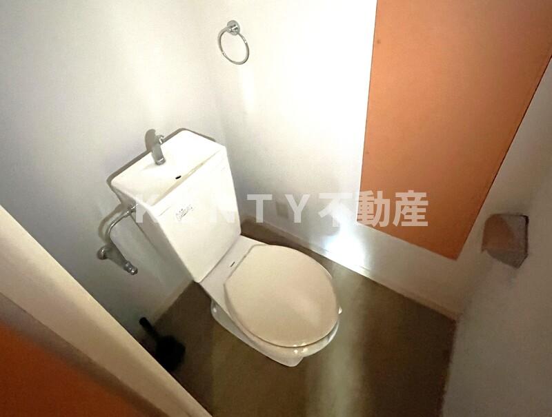 トイレ　清潔感のあるトイレです