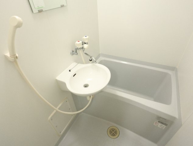 バス・シャワールーム　日々の疲れを癒すお風呂付です