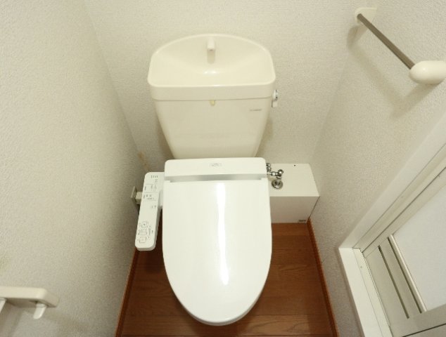 トイレ　落ち着いたトイレです