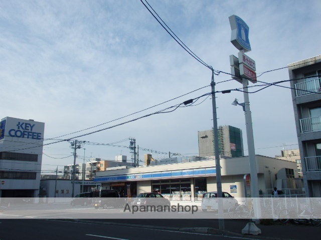 コンビニ　ローソン（コンビニ）まで22m