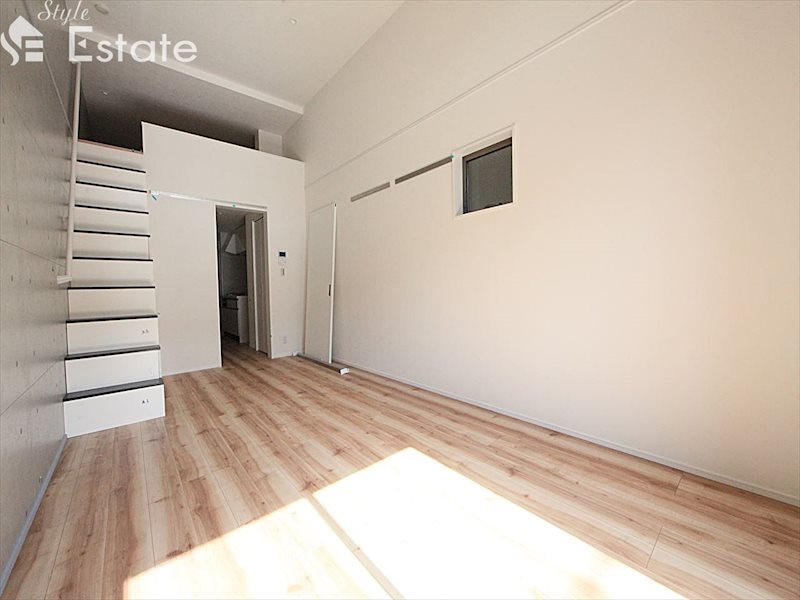 居室・リビング　内装