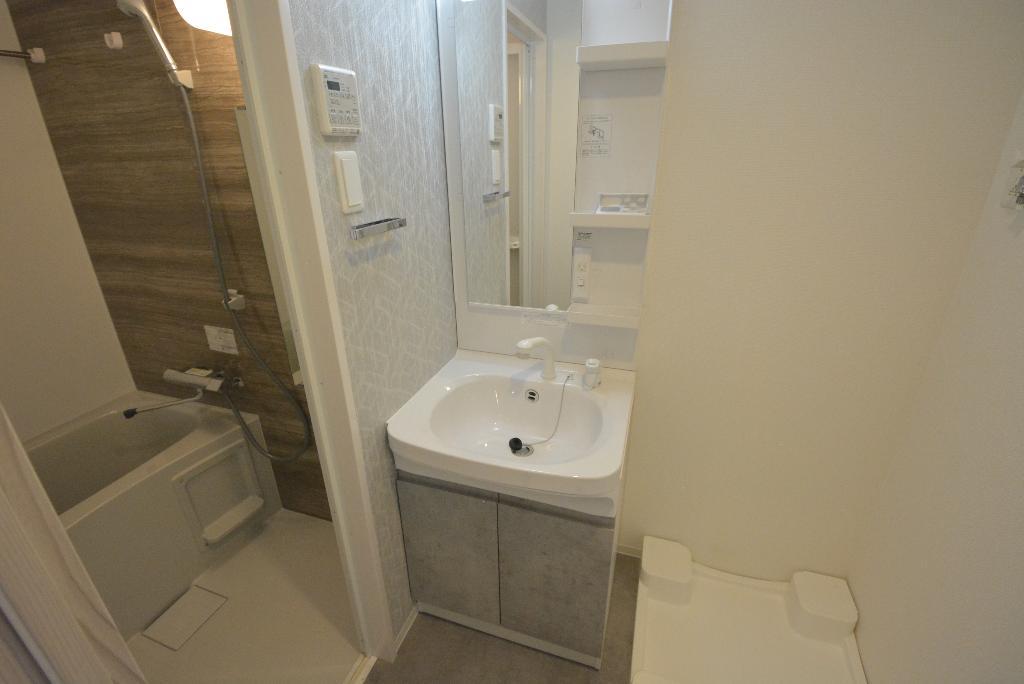 洗面設備　洗髪洗面化粧台