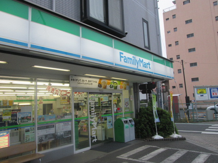 コンビニ　ファミリーマート小金井桜町店（コンビニ）まで336m