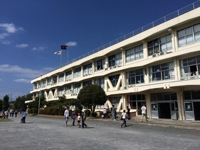 小学校　日野市立滝合小学校（小学校）まで1348m