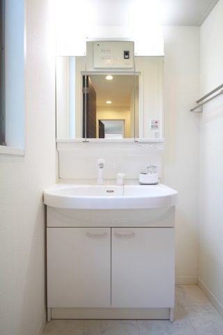 洗面設備　THE　RESIDENCE　文京区本駒込1