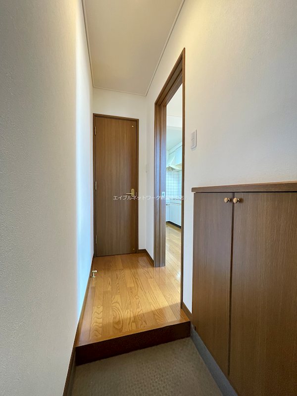 玄関　同タイプ間取り参考写真