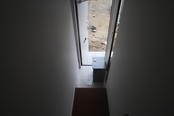 玄関　※別号室の写真です