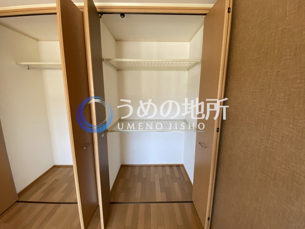 収納　洋室収納１