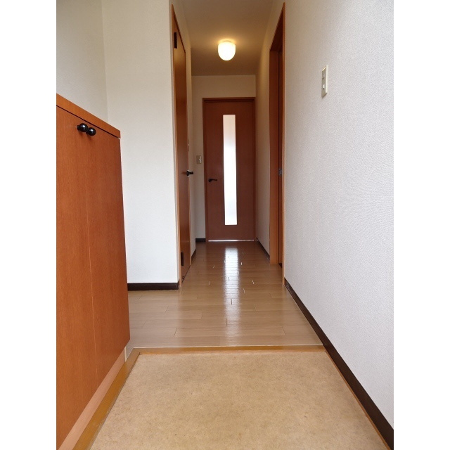 玄関　現況優先です。