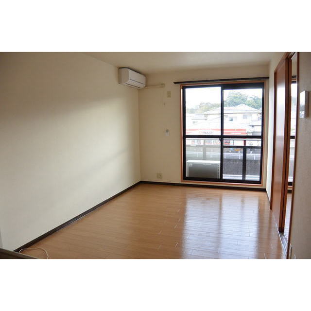 居室・リビング　現況優先です。