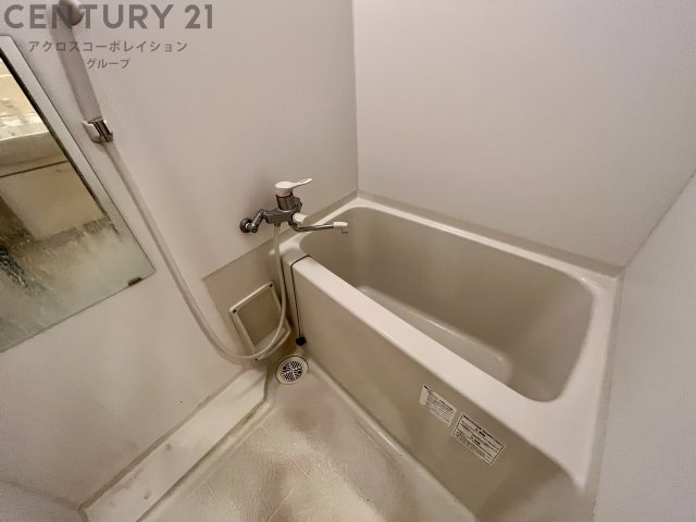 バス・シャワールーム　人気のバストイレセパレートの浴室です♪