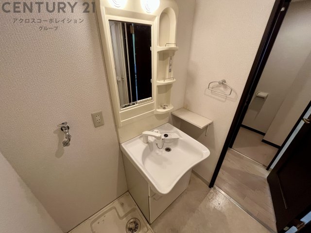 洗面設備　洗面所内に洗濯機置場あり♪