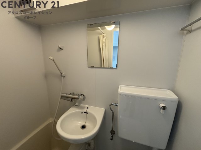 洗面設備　浴室に洗面台があります