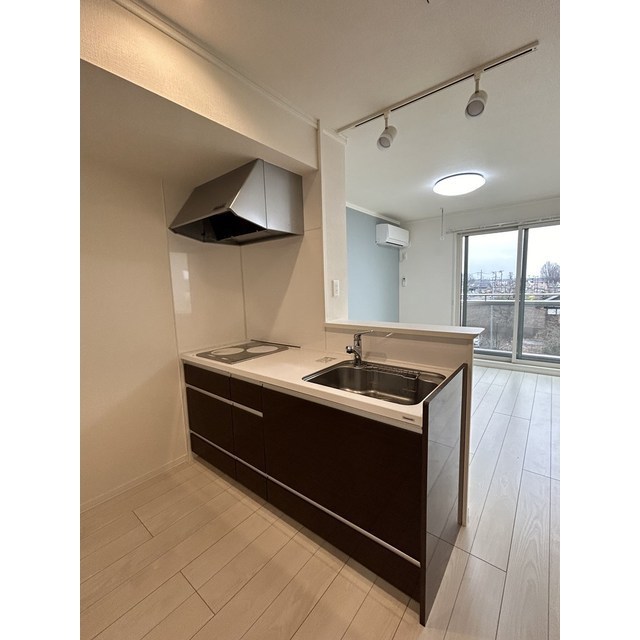 キッチン　※写真は別部屋参考写真です。