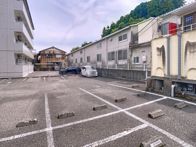 駐車場　現況が相違する場合は現況を優先致します。