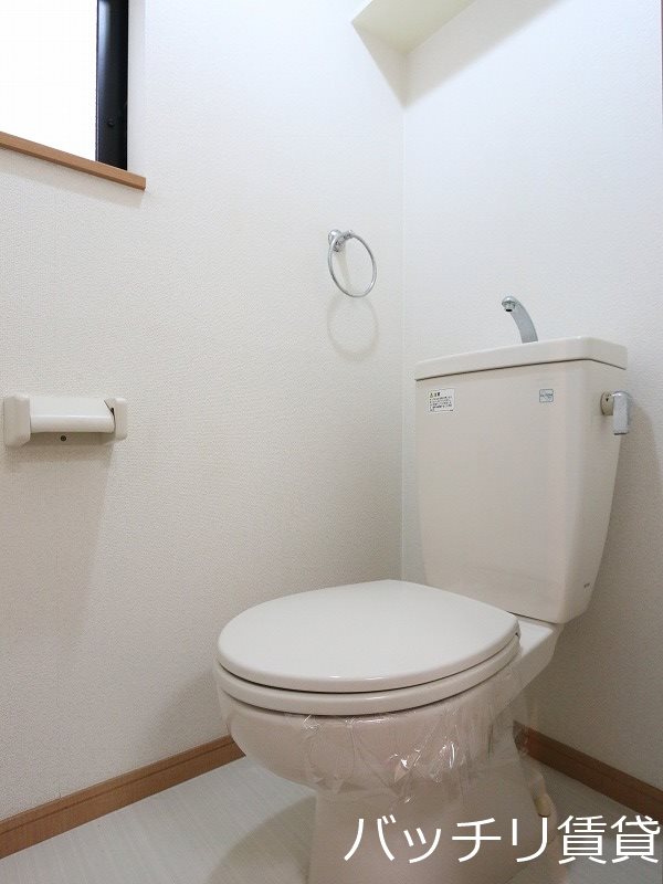 トイレ　同型タイプの為、現状を優先致します。