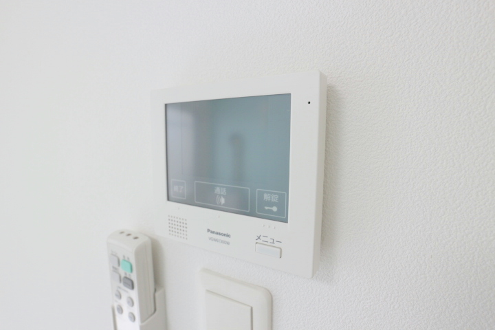 セキュリティ　モニター付きインターホンです♪