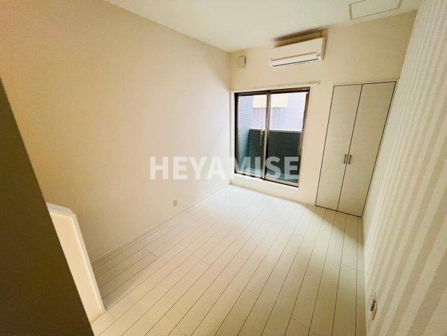 居室・リビング　※室内画像は別号室のもの