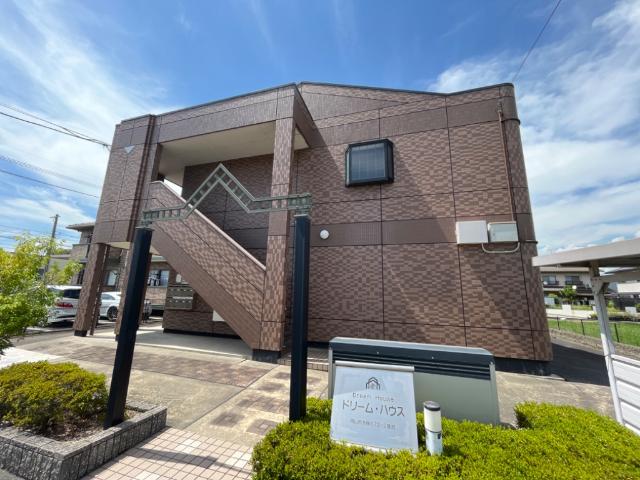 建物外観　外観写真（昼）