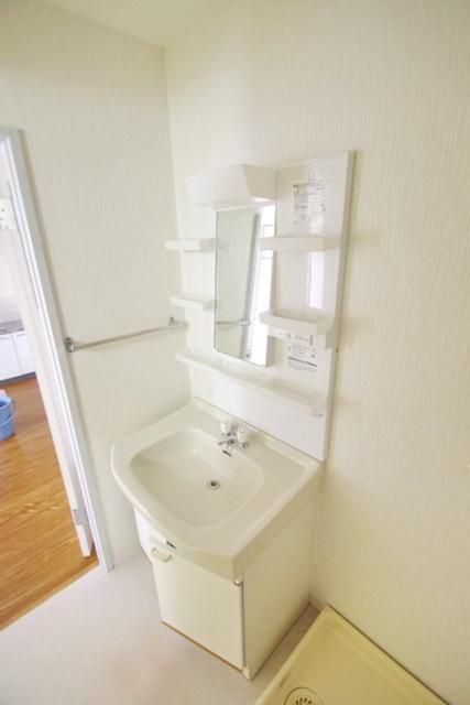 洗面設備　★タウンハウジング稲田堤店までお問い合わせください★