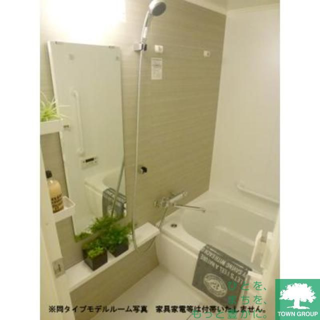 バス・シャワールーム　※写真は同タイプ住戸です。