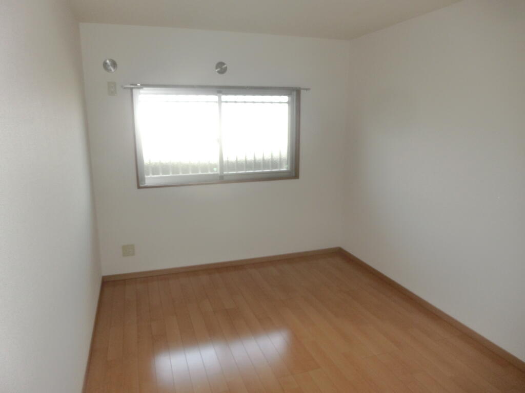 その他　洋室6.4帖