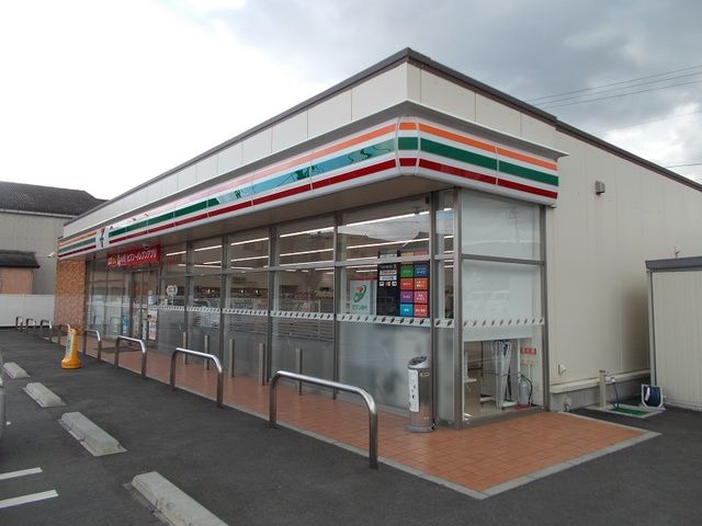 コンビニ　セブンイレブン名張瀬古口店様（コンビニ）まで800m