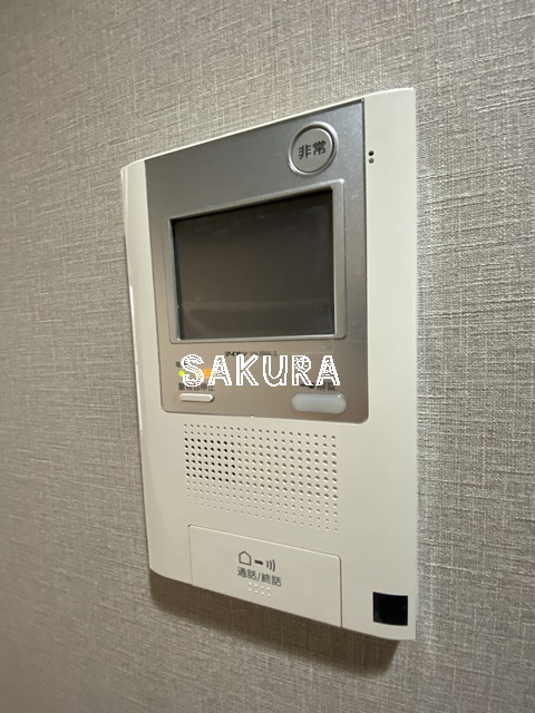 セキュリティ　女性の方でも安心のモニター付きインターフォン♪