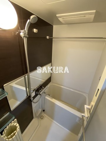 バス・シャワールーム　雨の日でも安心の浴室乾燥機付きです♪