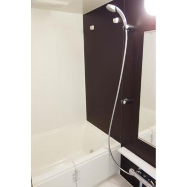 バス・シャワールーム　※写真は同タイプ住戸です。