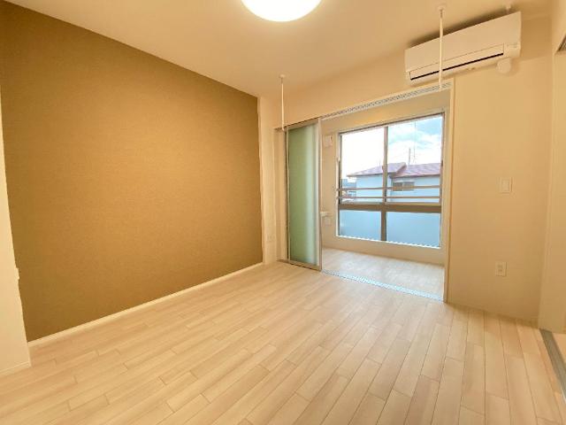 居室・リビング　リビング