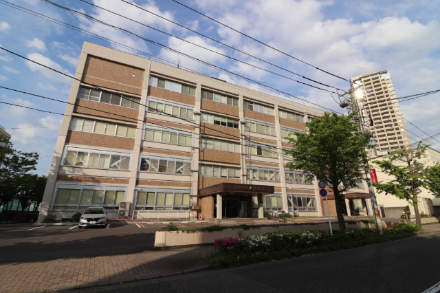 警察署・交番　新潟中央警察署（警察署・交番）まで637m