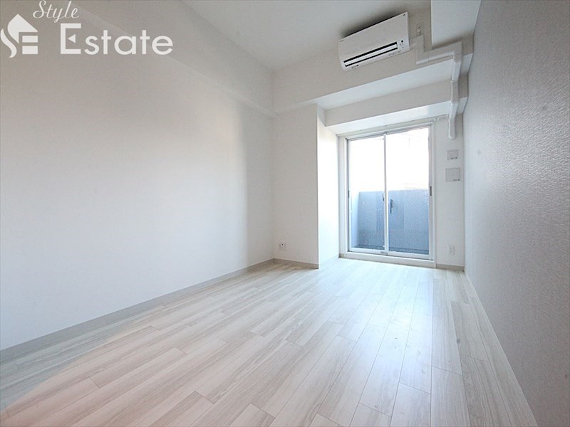 居室・リビング　内装