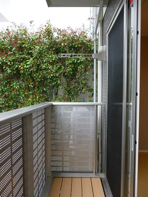 バルコニー　写真は103号室です（参考）