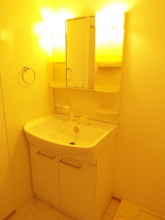 洗面設備　忙しい朝には欠かせない洗面所です