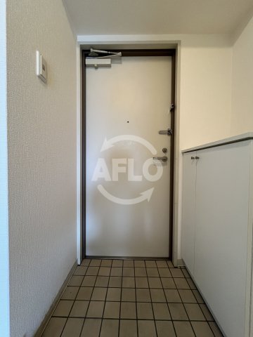 玄関　エルソル江坂　玄関