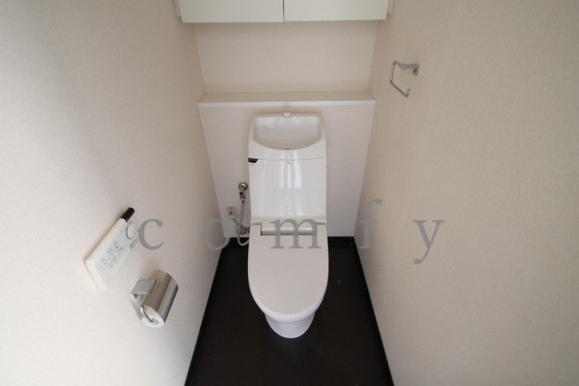 トイレ　ウォシュレット付きトイレ