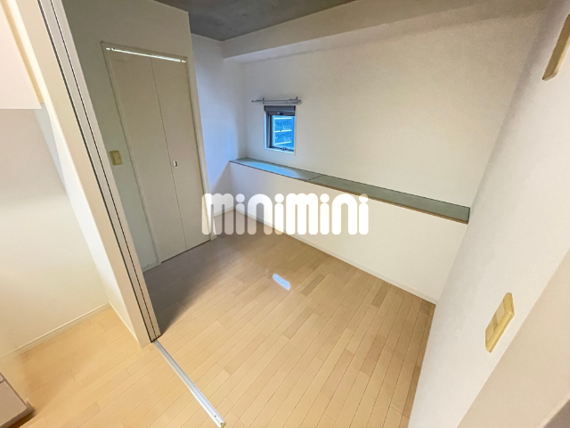 その他　爽やかな色合いのフローリング