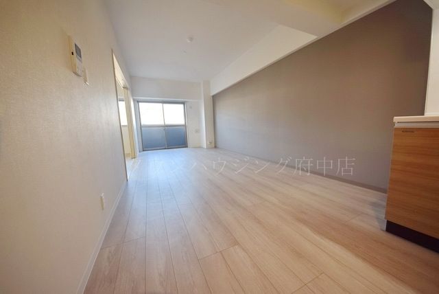 居室・リビング　別号室参考写真