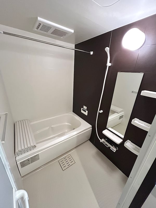 バス・シャワールーム　※写真は別部屋のものです。（参考）