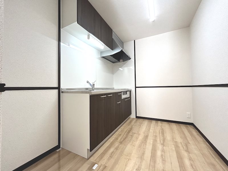 キッチン　※写真は別部屋のものです。（参考）