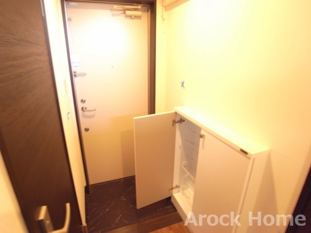 玄関　※参考写真