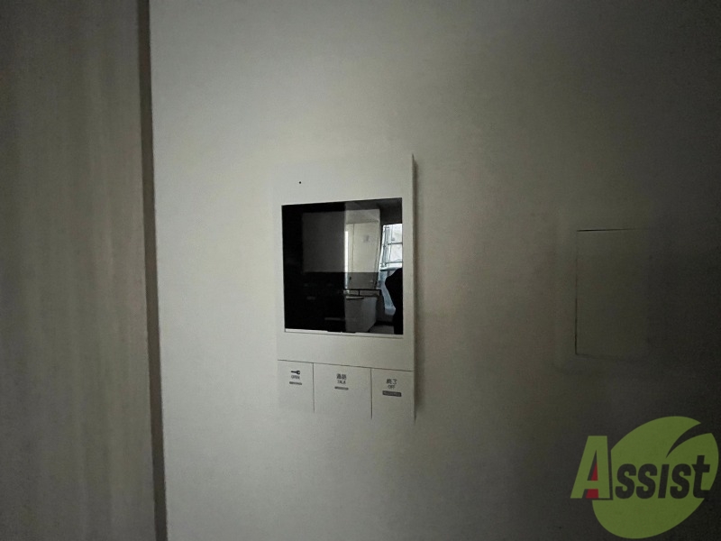 セキュリティ　ＴＶモニター付インターホンです。来客者の顔が見えるので安心！