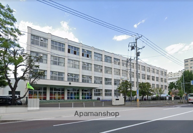 小学校　札幌市立白楊小学校（小学校）まで431m