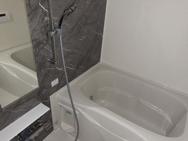 バス・シャワールーム　お風呂です