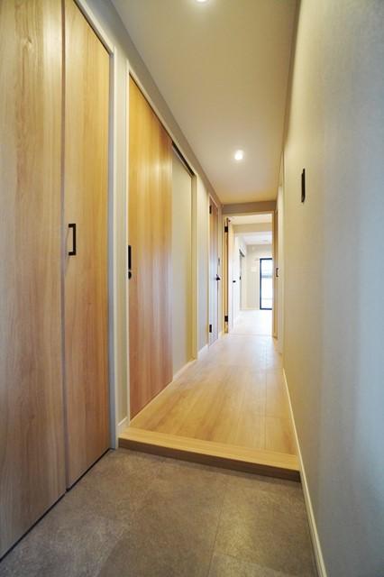 玄関　明るい玄関です