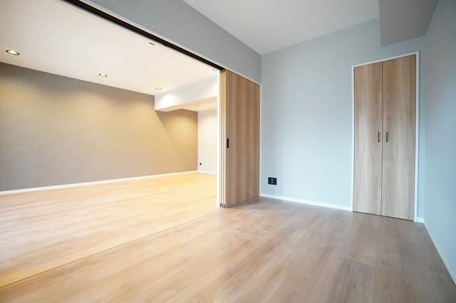 その他部屋・スペース　開放的な寝室です